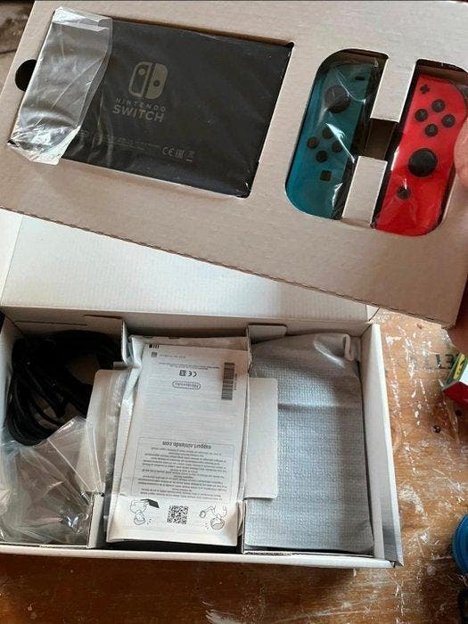 Nintendo - Switch - Spelcomputer - In originele verpakking, Games en Spelcomputers, Spelcomputers | Overige Accessoires