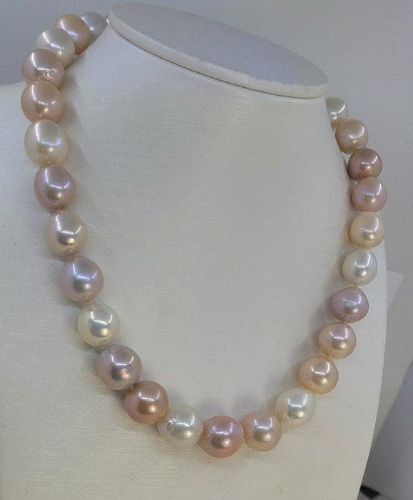 Sans prix de réserve - Collier Perles Edison multicolores, Bijoux, Sacs & Beauté, Colliers