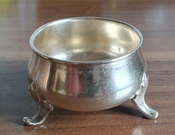 Kom op een voet - .800 zilver, Antiek en Kunst