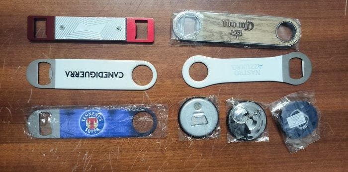 Flessenopener (21) - Staal, Hout - 21 gemengde flesopeners, Antiek en Kunst, Antiek | Speelgoed