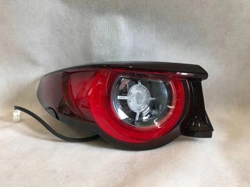Mazda 3 BP 21- Lift Hatchback Achterlicht Links LED Europa, Verzenden