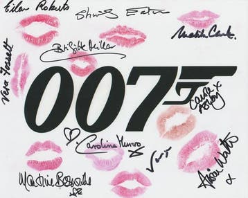 James Bond - Signed and Kissed by 10 Bond Girls!, Nieuw