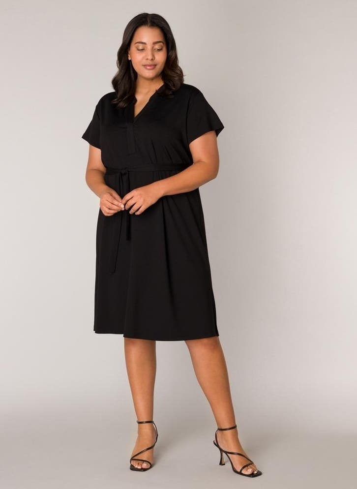 Base Level Curvy jurk YennaX-0(44)Maat 42/44 (L), Vêtements | Femmes, Robes, Envoi