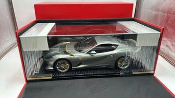 BBR 1:12 - Modelauto - Ferrari 812 Competizione, num. 8/49 -