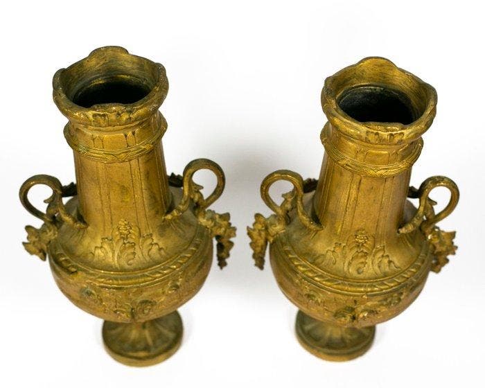 Vase (2) - Bronze, Antiek en Kunst, Antiek | Overige Antiek