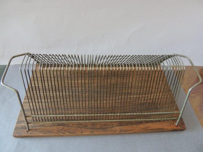 Standaard - Staal platenrek voor vinylplaten, vintage uit de, Antiquités & Art, Art | Objets design