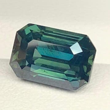 Saphir - 4.22 ct - Gemological Institute of America (GIA) -, Bijoux, Sacs & Beauté
