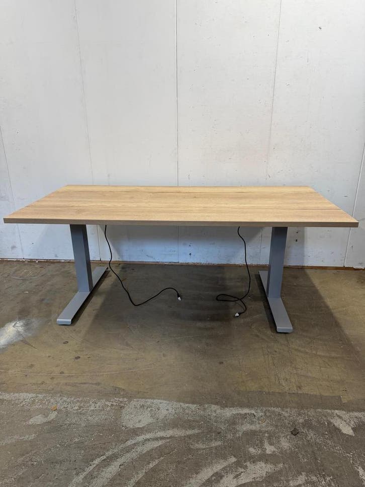 200x Refurbished Zit Sta Bureau Kinnarps (Aanbieding), Maison & Meubles, Bureaux, Envoi