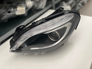MERCEDES B KLASSE W246 XENON KOPLAMP LINKS A2468207161, Verzenden