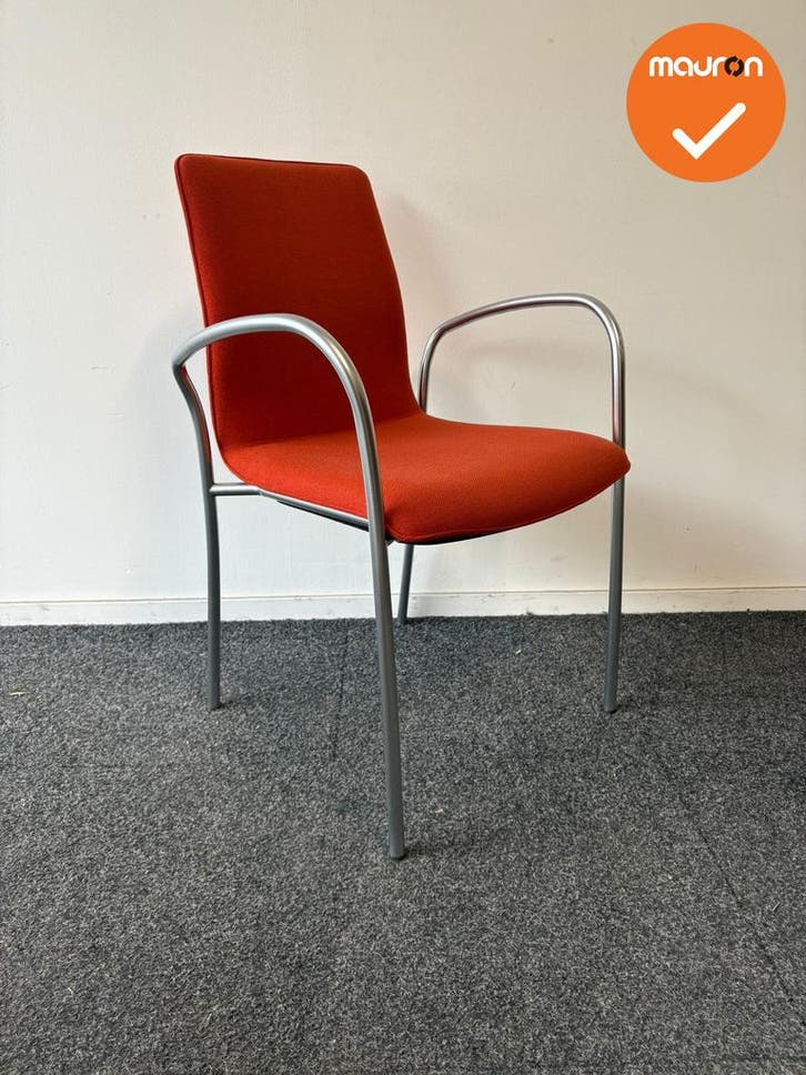 Kusch & Co Ona Plaza - Vergaderstoel Oranje Gestoffeerd - Vi, Articles professionnels, Aménagement de Bureau & Magasin | Mobilier de bureau & Aménagement