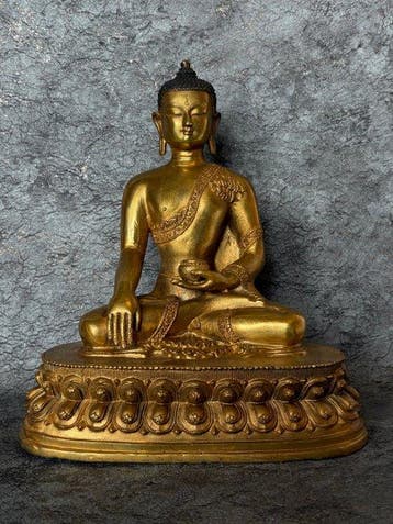 Statue, Shakyamuni Boeddha 27 cm - 27 cm - Bronze