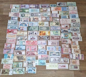Wereld. - 100 Banknotes - 1953/2024 (Zonder minimumprijs)