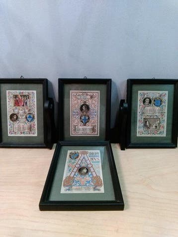 Set van 4 schilderijen waarop papas te zien zijn. (4) -, Antiek en Kunst