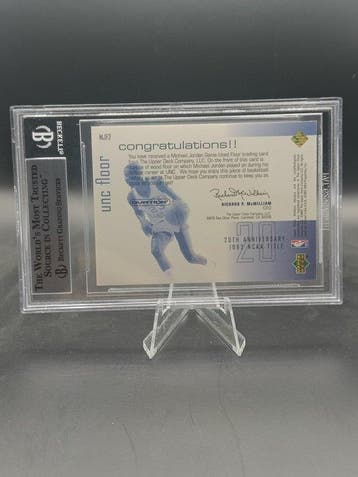 2001/02 Upper Deck Michael Jordan Floor #MJF2 - Beckett 8.5, Nieuw