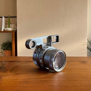 Leica Summicron f2 Dual Range, + goggles Prime lens