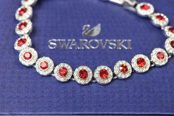 Swarovski - Figurine - Swarovski red crystal tennis bracelet