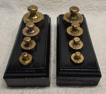 Industriële apparatuur - 2x Messing knopgewichten in zwart
