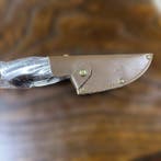 Keukenmes - Mes Damascus-staal met gebogen blad en leren