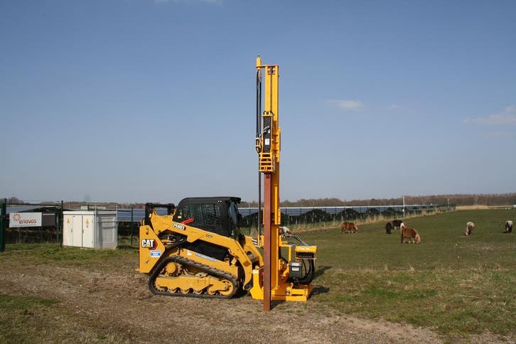 Te koop Rhino Solar Pro Palenrammer, Zakelijke goederen, Machines en Bouw | Kranen en Graafmachines, Overige typen, Ophalen of Verzenden