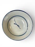 Bol ancien en porcelaine bleu sous couverte – Chine –