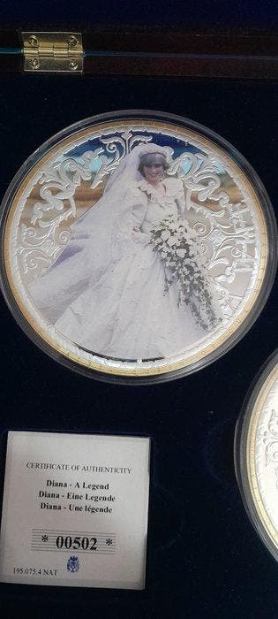 Verenigd Koninkrijk. 2016, Princess Diana, 2 x Medals, Timbres & Monnaies