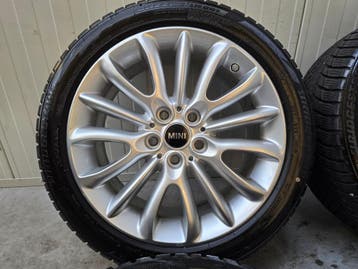 Mini Cooper / One / Clubman 17 inch Winterbanden 7mm, Auto-onderdelen, Banden en Velgen, Verzenden, Banden en Velgen, Nieuw, 17 inch