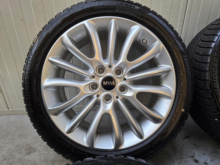 Mini Cooper / One / Clubman 17 inch Winterbanden 7mm, Autos : Pièces & Accessoires, Pneus & Jantes, Envoi