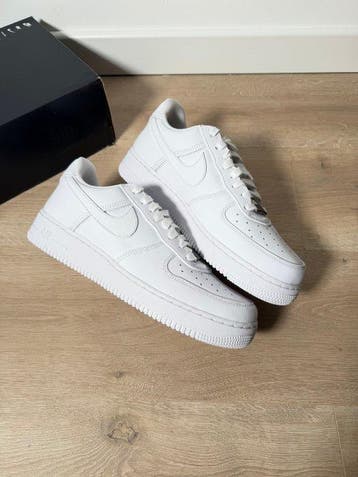 Nike - Sneakers - Maat: EU 44.5 - Nieuw met tags