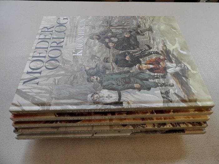 Moeder Oorlog - 1 t/m 5 - complete reeks - hc - Daedalus - 1, Boeken, Stripverhalen