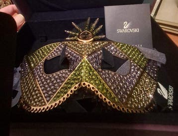 Swarovski - Figurine - Swarovski masker geel & lila kleurig