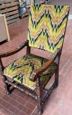 Fauteuil - Hout - Troon in spoel-stijl