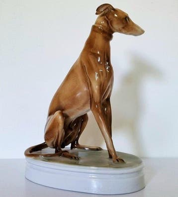 Zsolnay - Markup Bela - Figuur - Zsolnay Greyhound Dog -