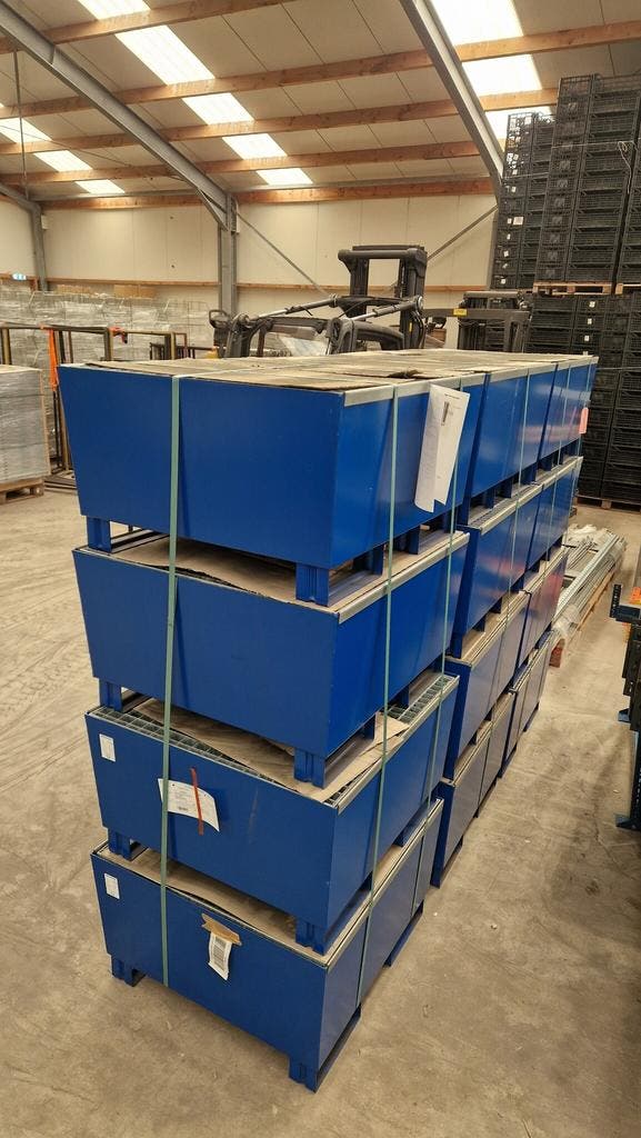 Lekbak voor 200l type wgr1l blauw nieuw, Articles professionnels, Aménagement de Bureau & Magasin | Entrepôt, Rayonnage & Stockage
