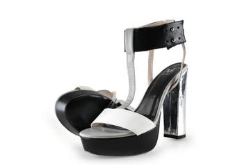 V 1969 Italia Sandalen in maat 39 Wit, Kleding | Dames, Verzenden, Wit, Sandalen of Muiltjes, V 1969 Italia
