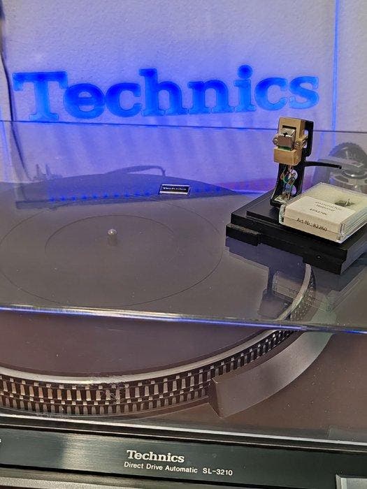 Technics - SL-3210 Table tournante, TV, Hi-fi & Vidéo, Radios