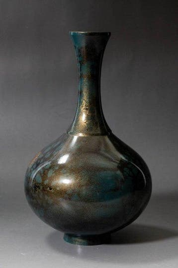Bronzen vaas met chrysantenkroon - Brons - Houun () -