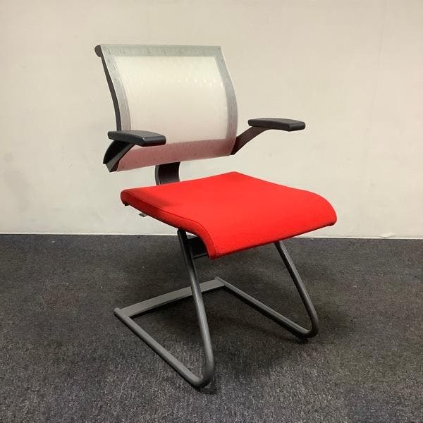 Ahrend 240 Vergaderstoel met kunststof rug, antraciet - rood, Huis en Inrichting, Stoelen, Zwart, Gebruikt, Eén