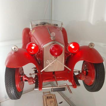 Pocher 1:8 - Model sportwagen - Alfa Romeo 8C 2600 Mille, Hobby en Vrije tijd, Nieuw