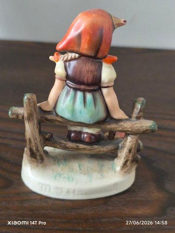 Hummel - Beeldje - Just resting - TMK2 - Keramiek, Antiek en Kunst