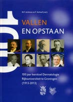 Vallen en opstaan 1913-2013 9789052352176, Verzenden