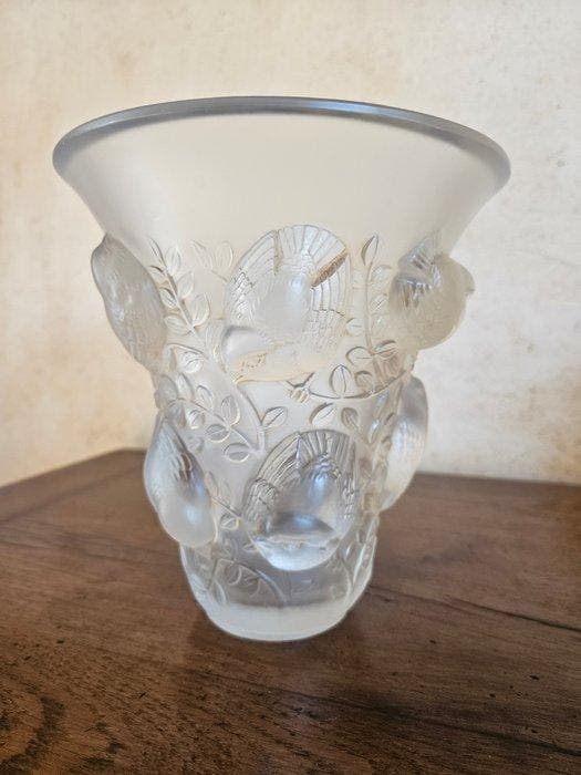 Lalique - Vaas - Sint-Franciscus - Glas, Antiek en Kunst, Antiek | Glaswerk en Kristal