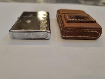 Sans prix de réserve - Briquet - Acier, Cuir - (2)