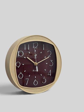 Wandklok - JAZ RONCIC — Space Age Electronic Wall Clock —