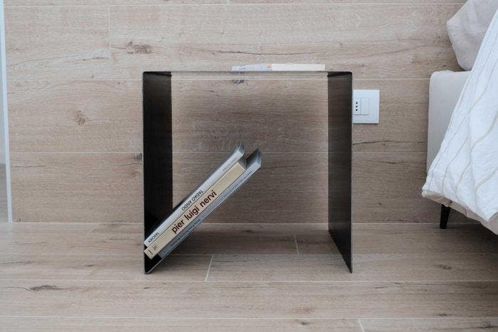 Arch. Scarponi Lorenzo - Nachtkastje (2) - IJzer - Houten, Antiquités & Art, Art | Objets design