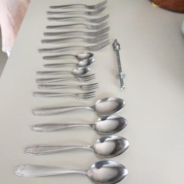 Guy Degrenne - Bestekset voor 12 personen (133) - Staal
