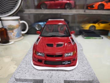 Motorhelix 1:18 - Voiture miniature - Mitsubishi Lancer