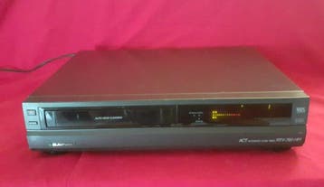 Blaupunkt RTV - 760 HI FI AUTO HEAD CLEANING Videorecorder