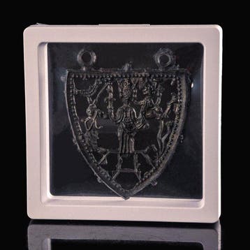 Médiéval Étain den Bosch Pilgrim badge - en vitrine, Antiek en Kunst