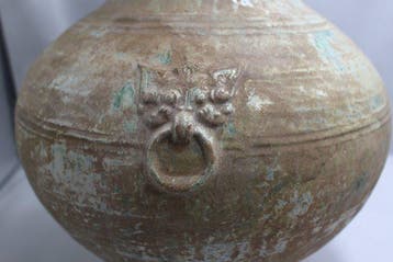 Oud-Chinees, Han-dynastie Aardewerk Funeraire kruik met een