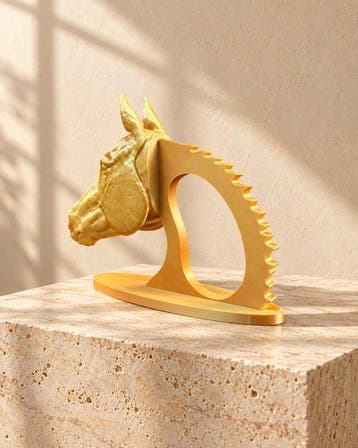 Figuur - Paardenhoofd op standaard - Plastic, Antiek en Kunst